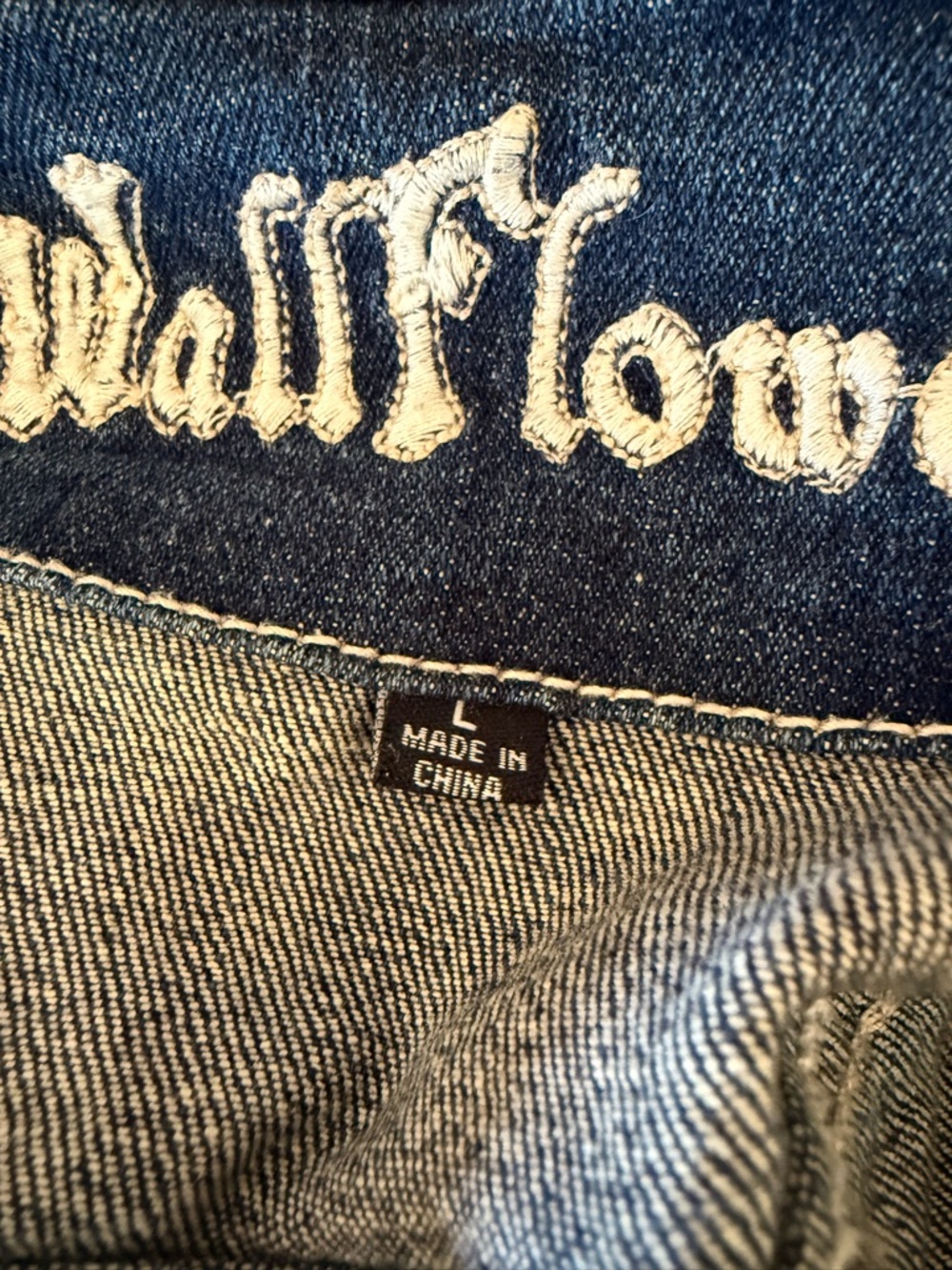 Wildflower Juniors size Jean jacket - Picture 7 of 7